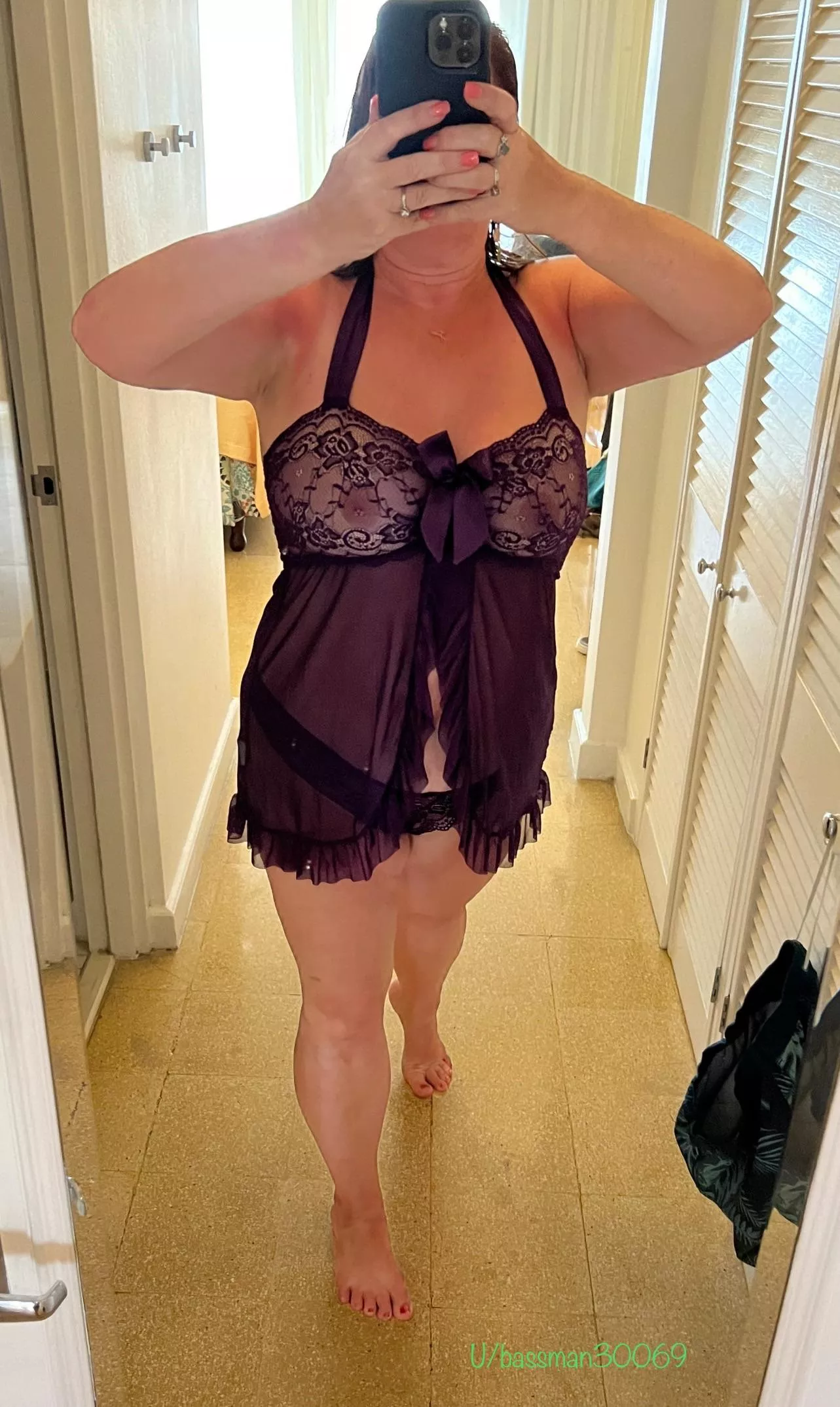 Just another mom doing my best to look sexy, no tattoos, no filters, just yours truly.