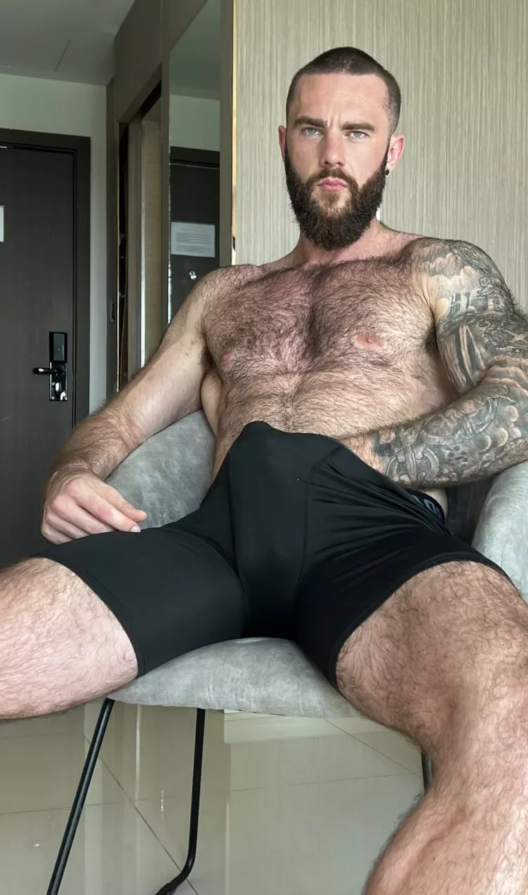 Just wanted to show you my hairy body...Do you mind a hairy otter or are you a fan of hairy otters?