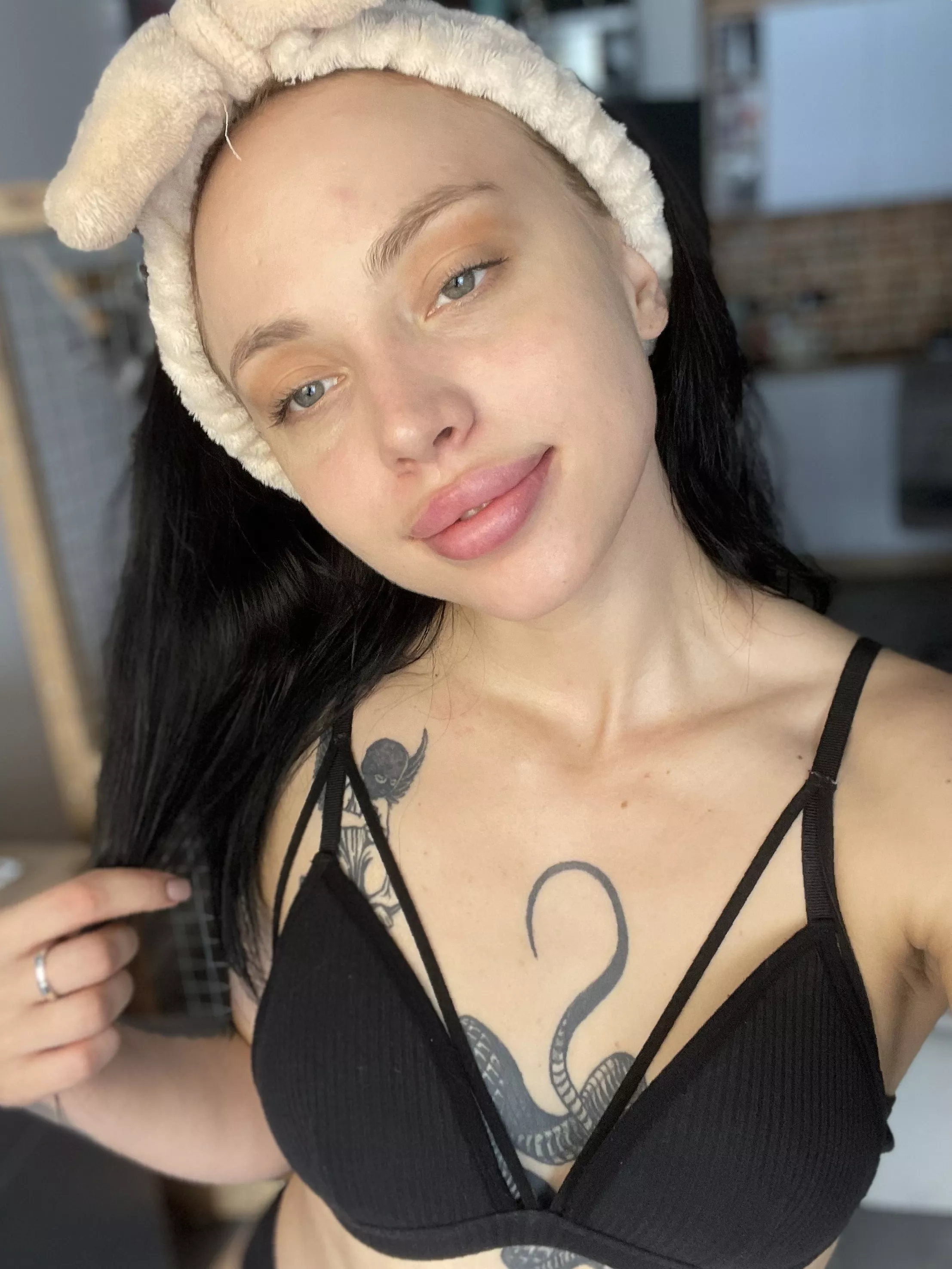 Just woke up, good morning to everyone