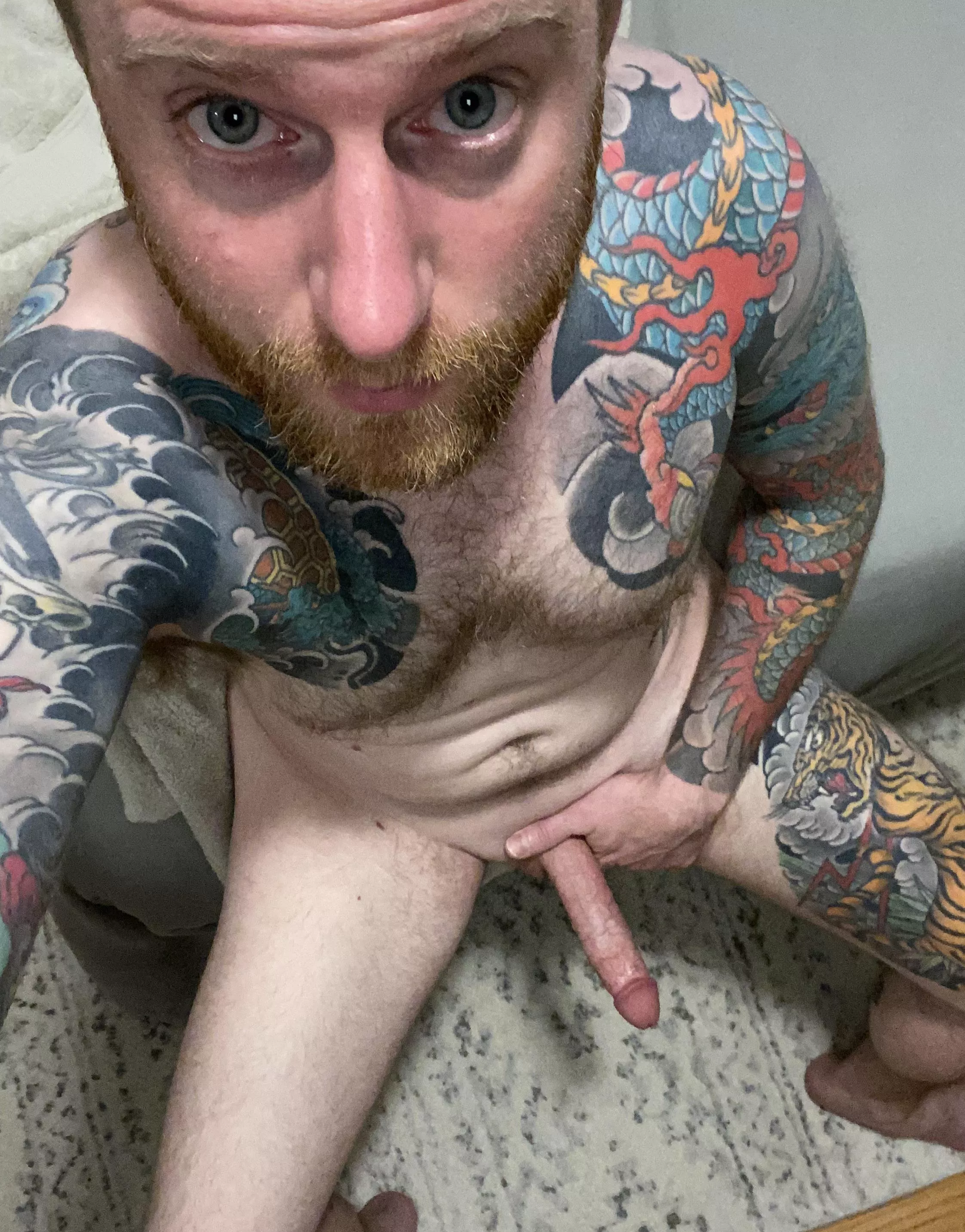 On the edge in anticipation