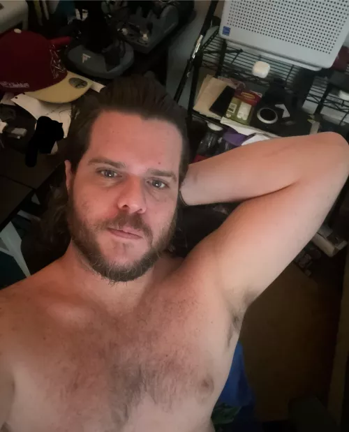 Pc/switch here, chill dadbod big bro type for Bromance, chats, fun, and gaming of course