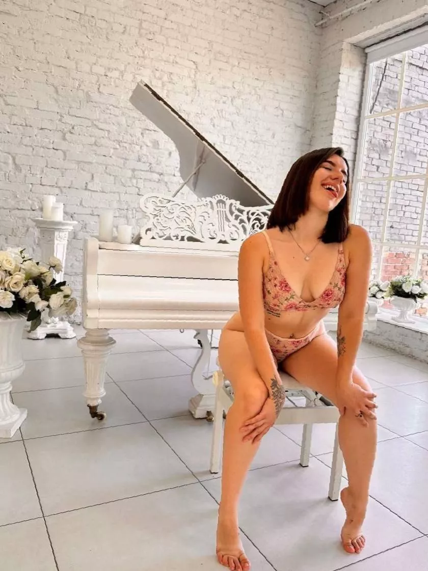 Piano keys and sexy melodies