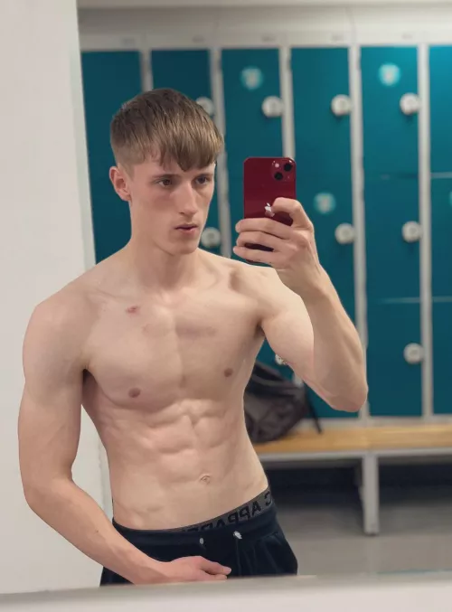 Send ur abs pic to chat