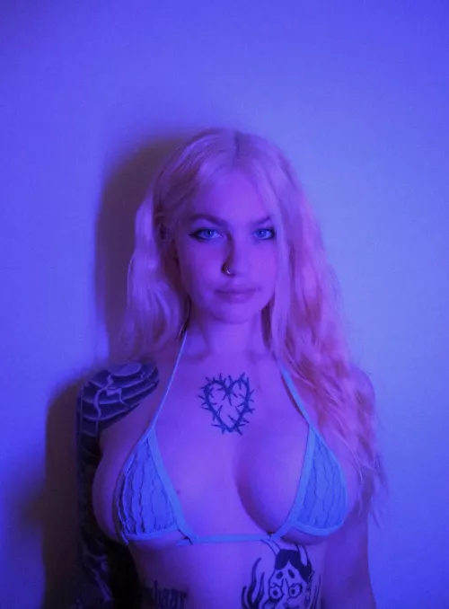 Sending something yo everyone that says hi