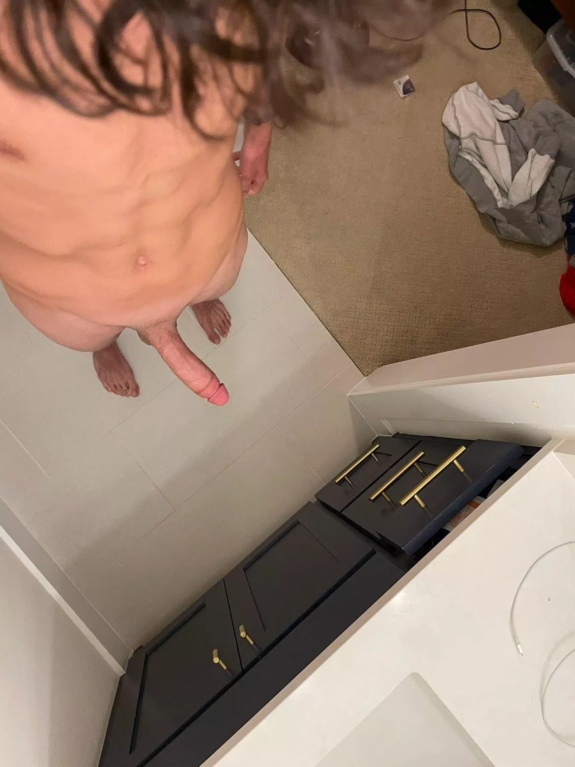 Super horny, let’s chat