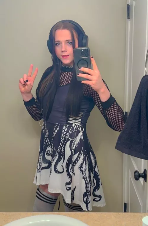 What do we think of the outfit