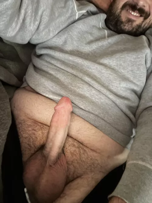 Who else is comfy and horny?