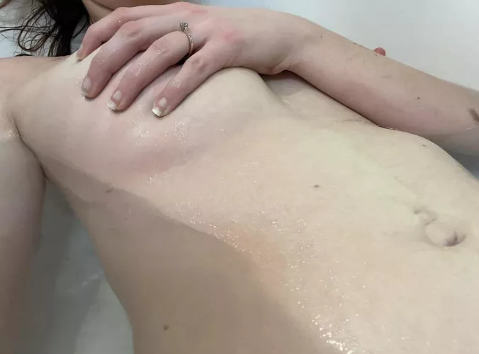 Who’s going to come replace my hand?😈😈