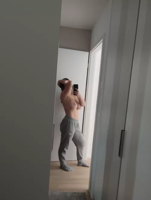 Who's going to help me take off my pants? [F]