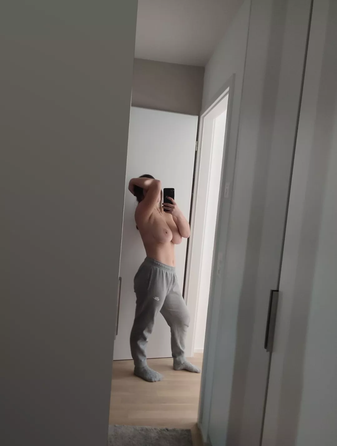 Who's going to help me take off my pants? [F]