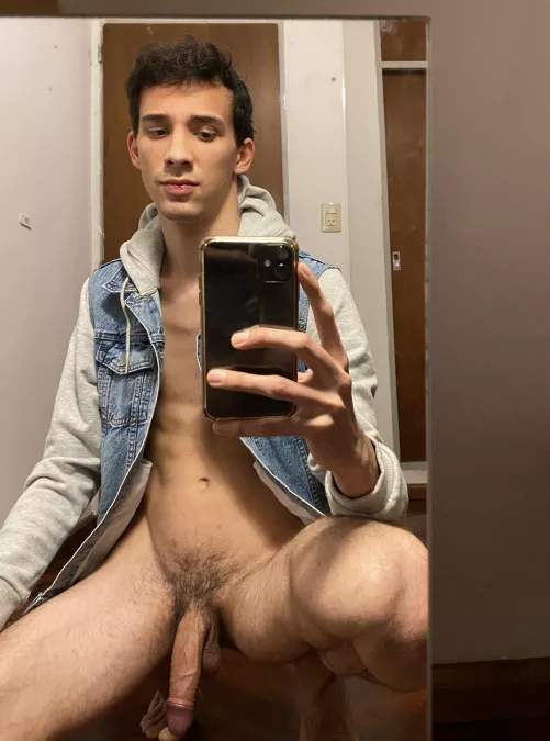 Would u suck me while I rank pal?🏆😈