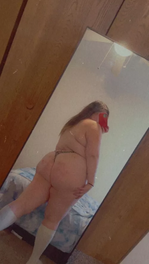 Would you eat my ass?!