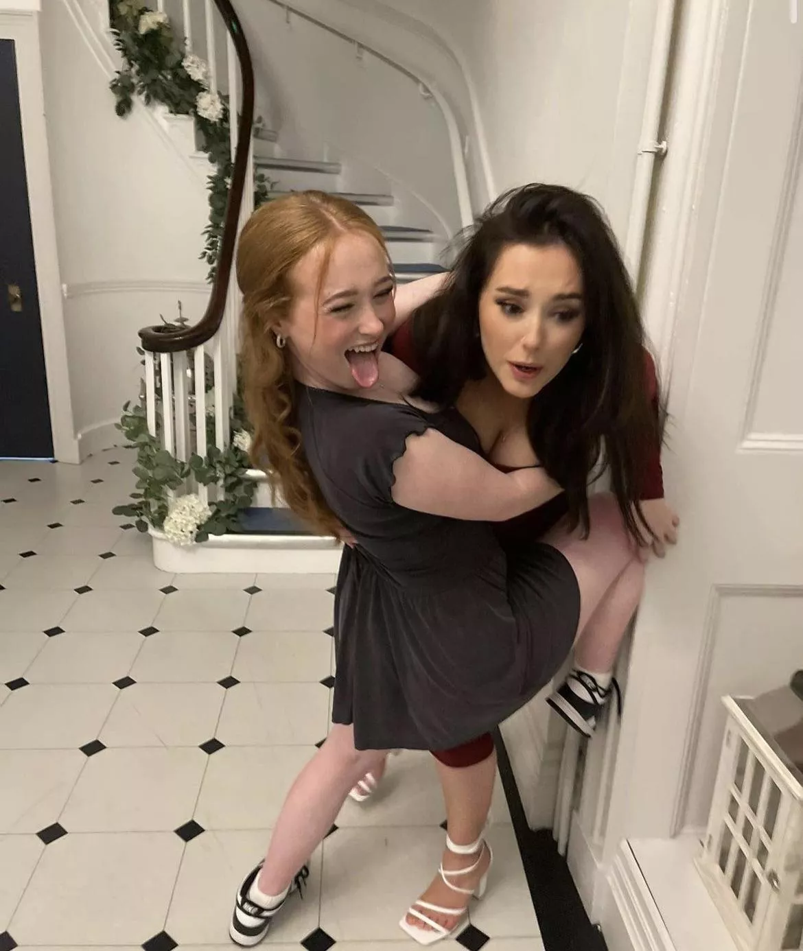 [2] Ginger little sister or black haired older sis?