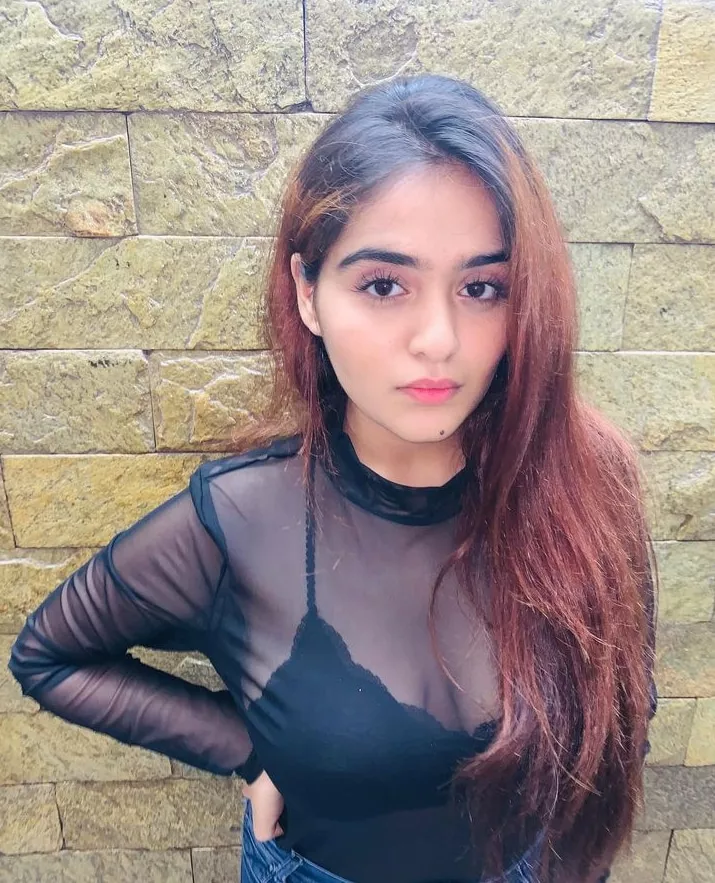 (24f) Do you find me hot?