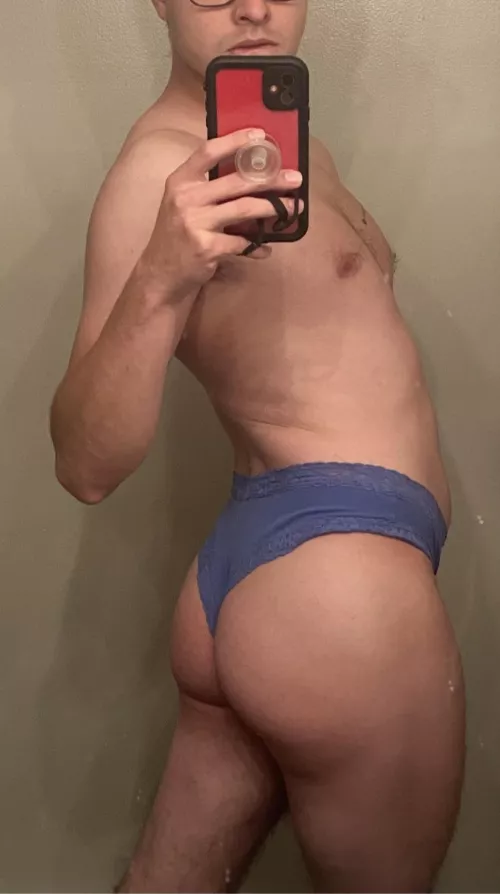 27 dl twink bottom. DM me ;)