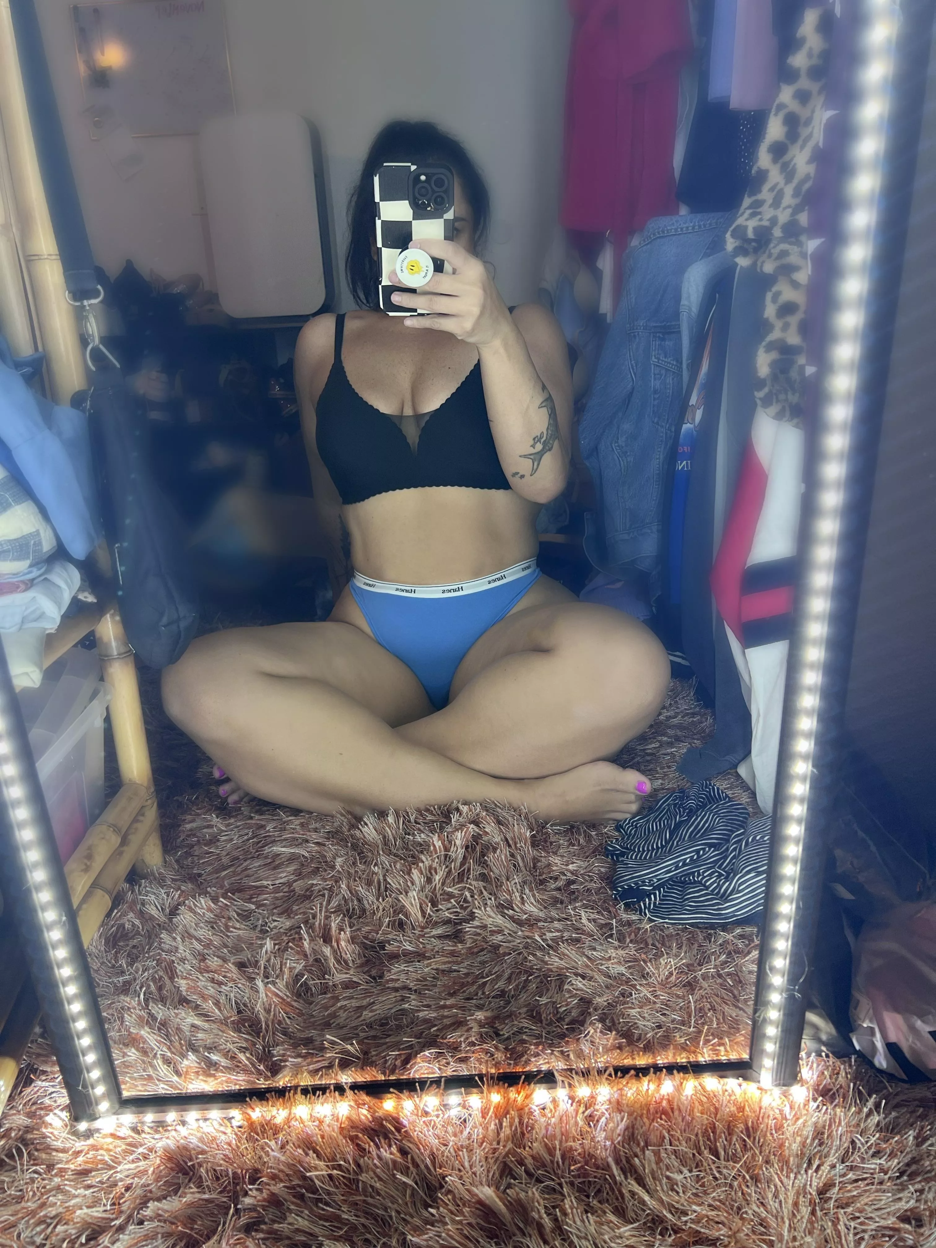 (32F) I’m ovulating and in desperate need to be used and breeded by a man who isn’t satisfied by his partner.