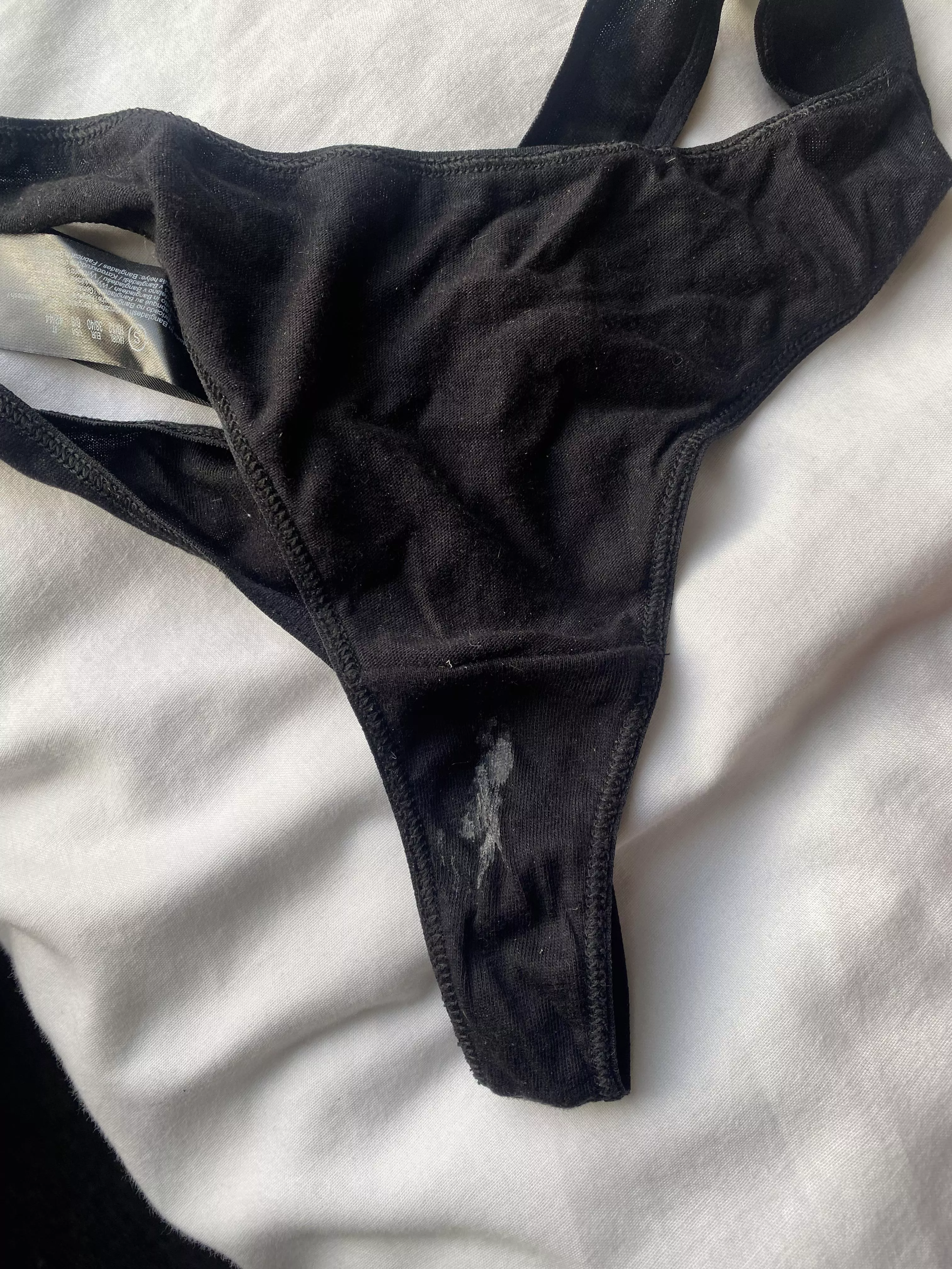 A small mess this morning. Shall I show you how messy they get by tonight?