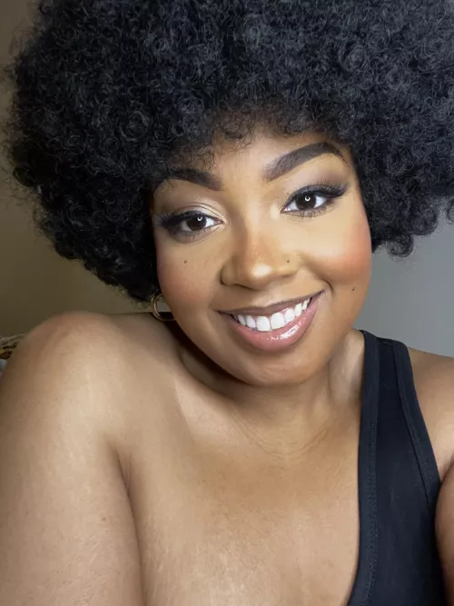 A smile a day keeps the haters away [oc]