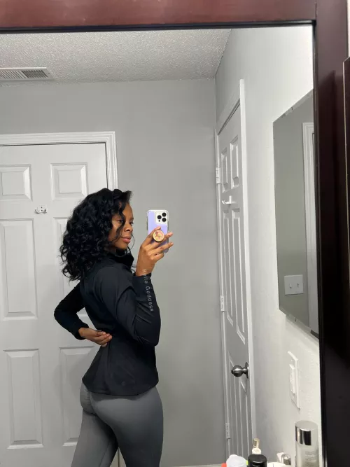 Am I wifey or fuck doll material