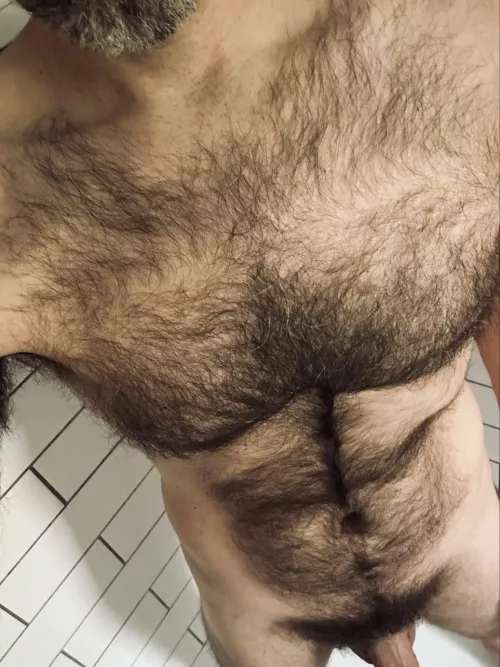 Another gym shower selfie. So original.