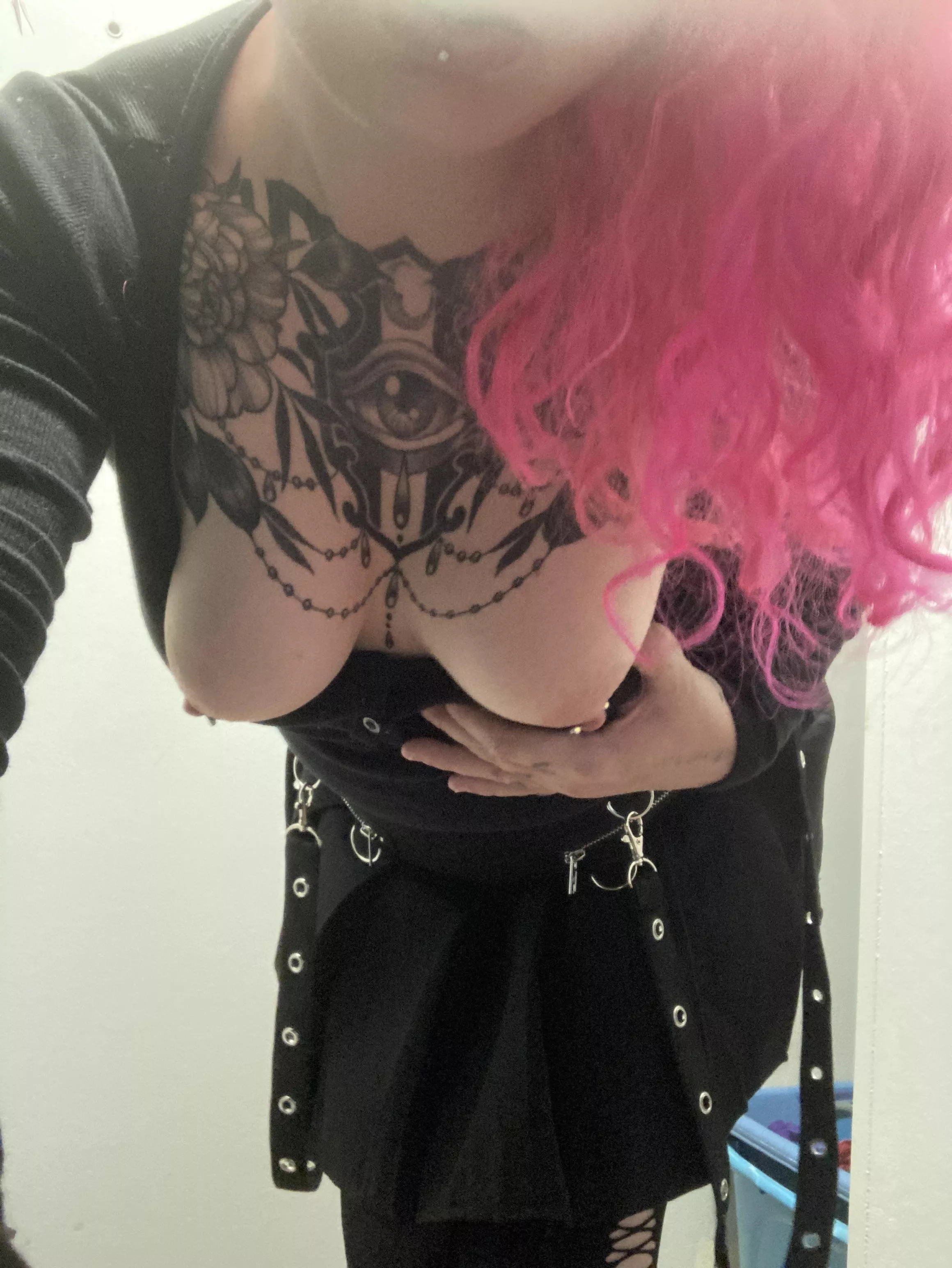 anyone order a cute goth gf?