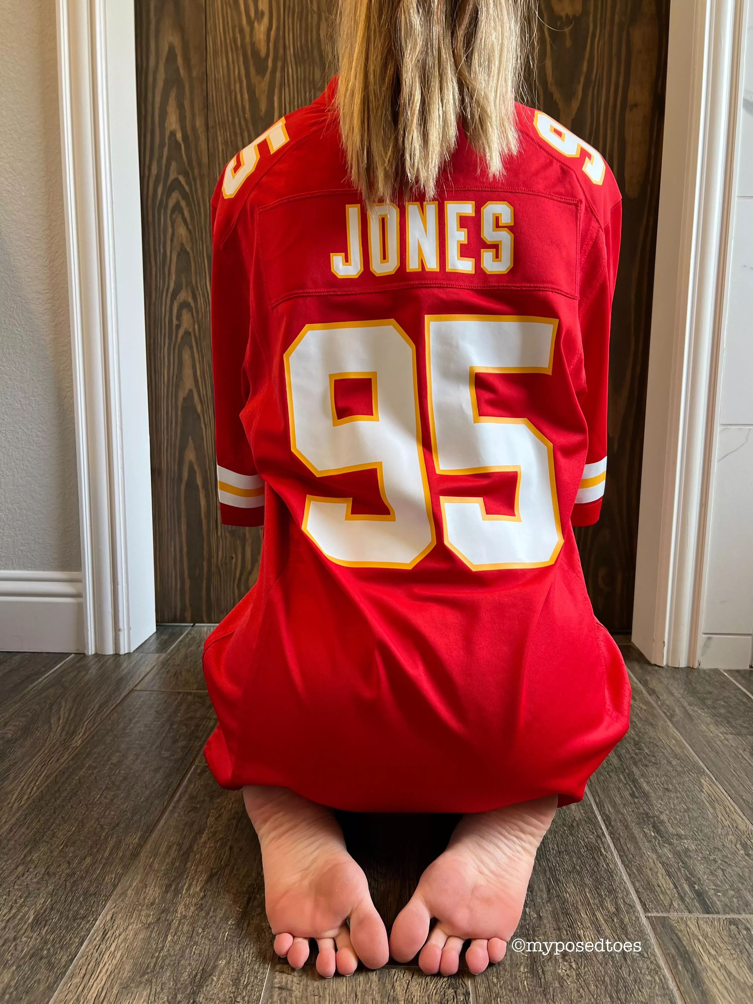 Are you a football fan or a football on balls fan? 😉😈