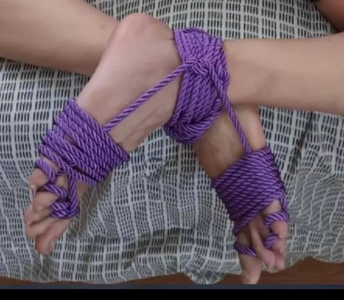 can anyone help me reverse engineer an ankle tie?