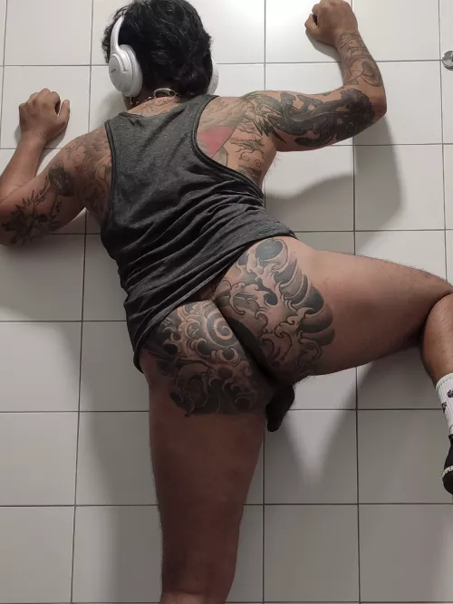 Can you see the hair?