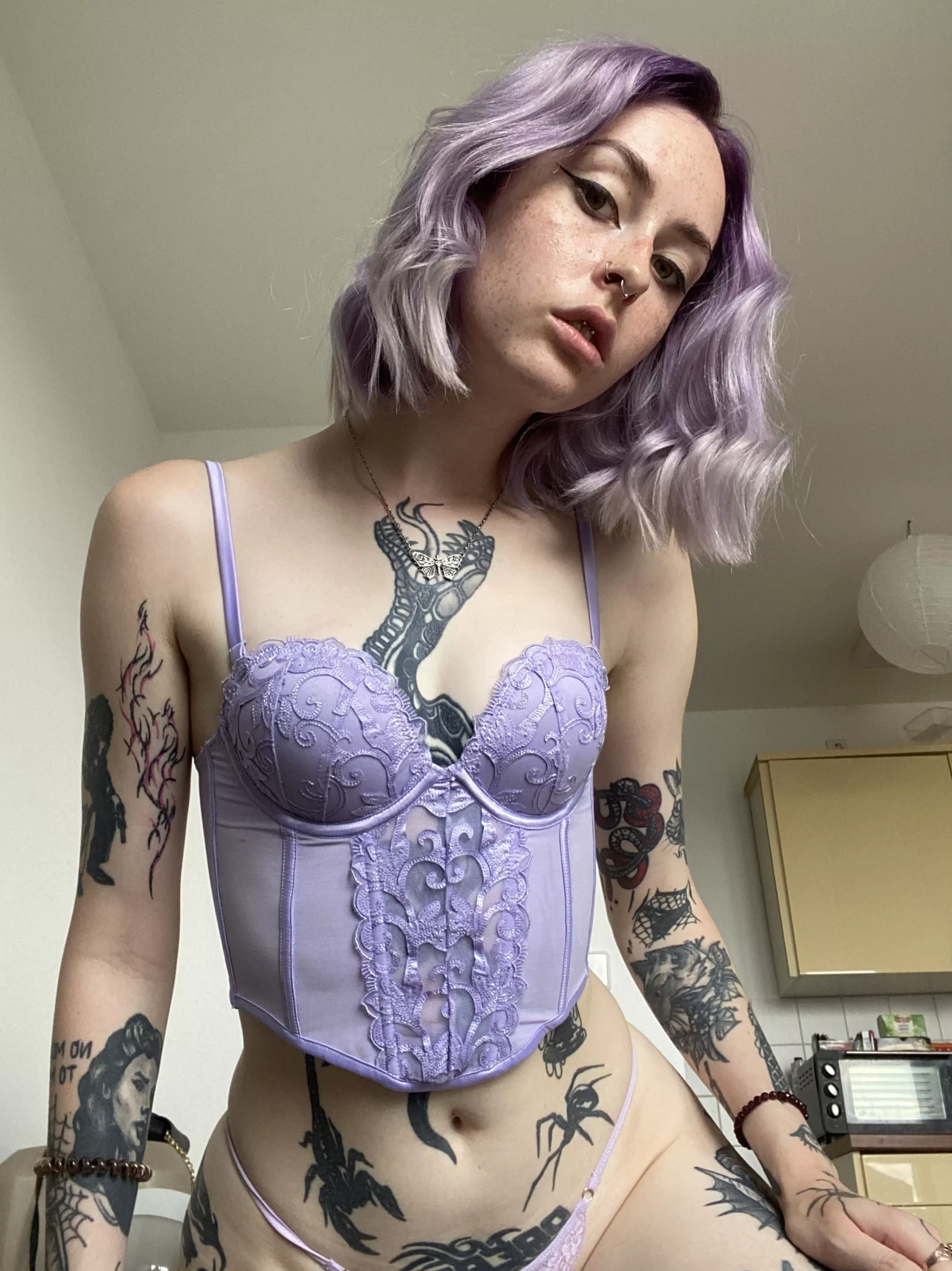 Do you want to date a girl like me?