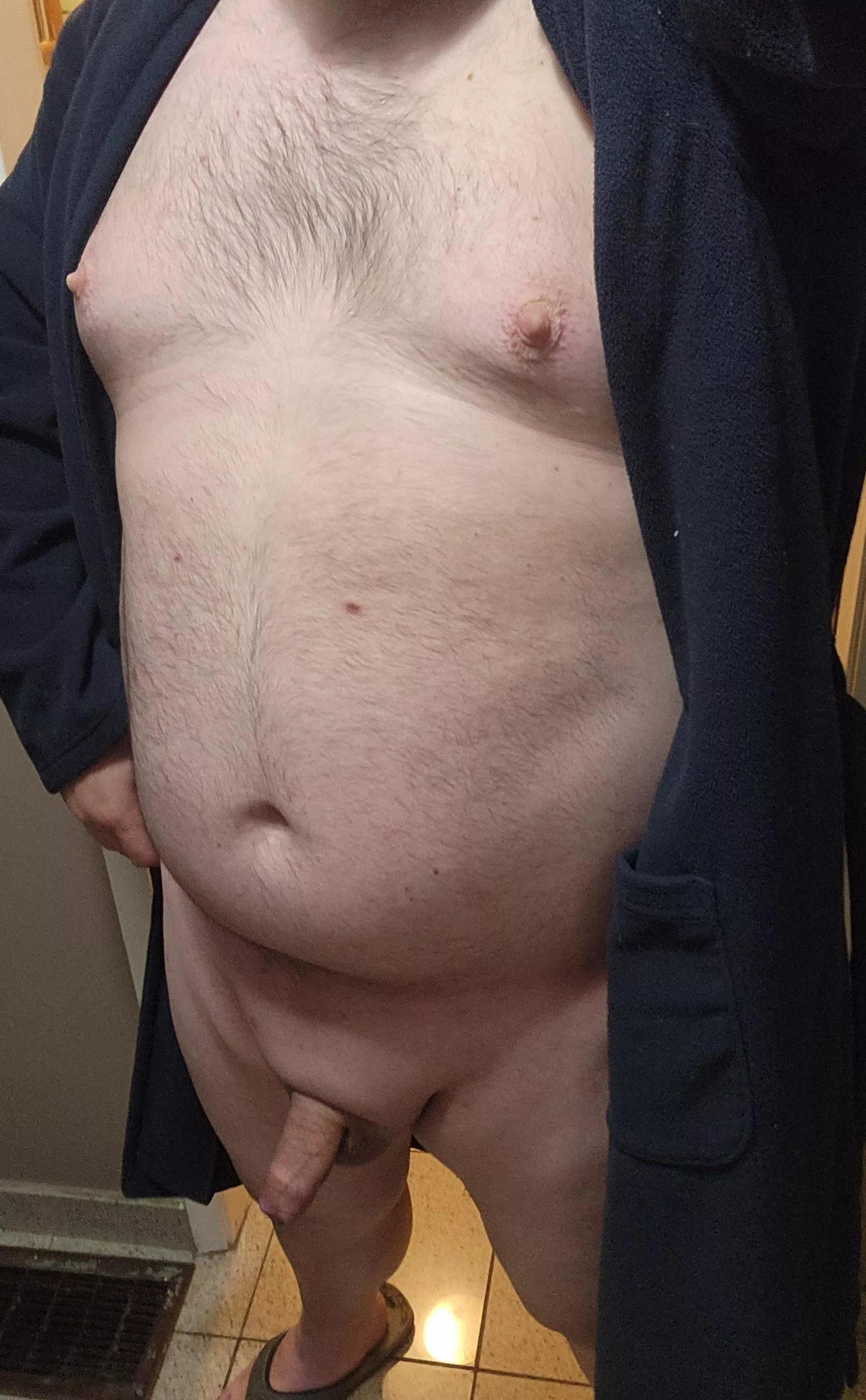 Fresh out of the shower after spending the day cleaning the house. Who wants to help me relax this evening?