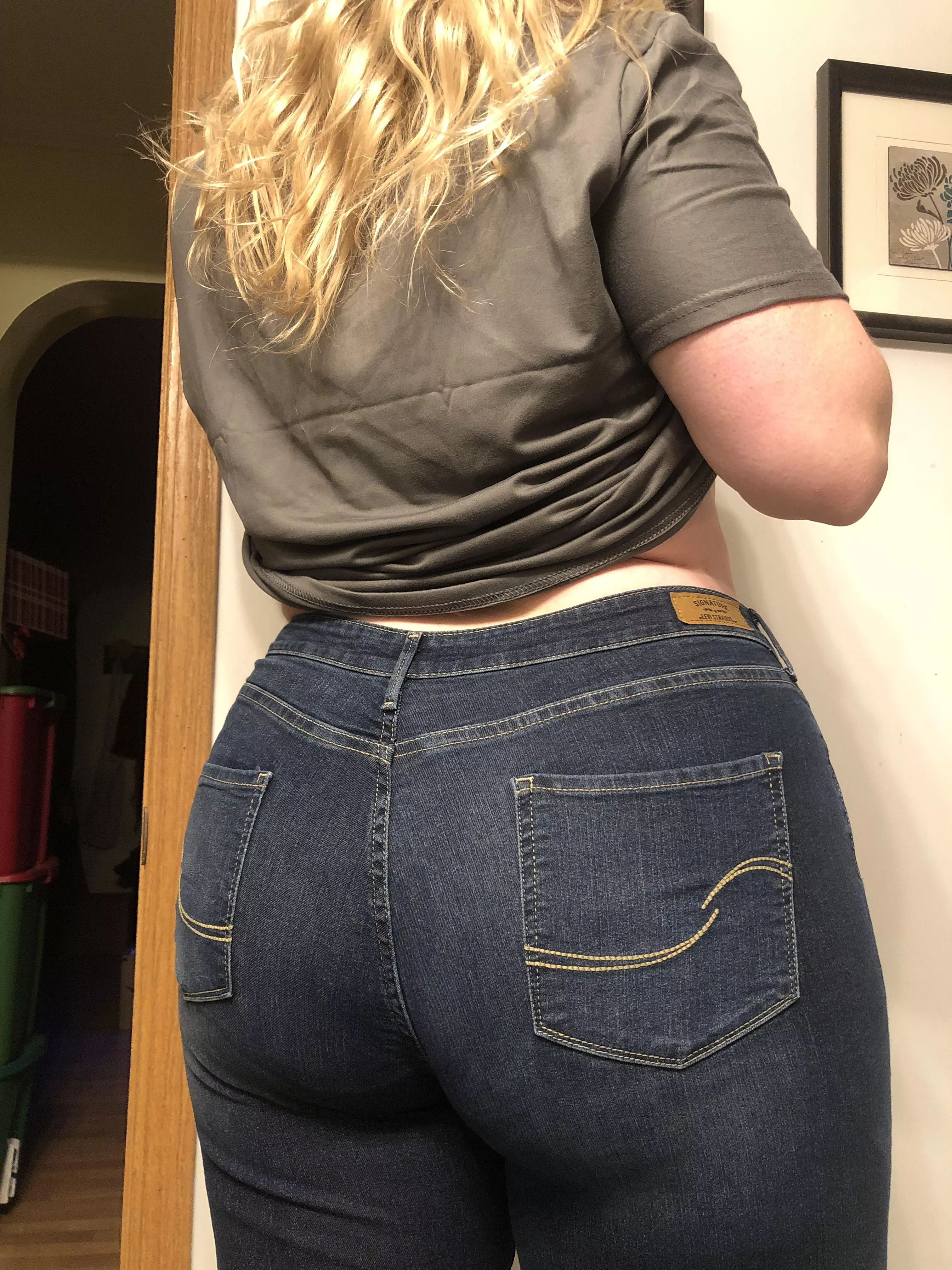 Honestly I think this is my favorite picture of my ass like ever 🍑