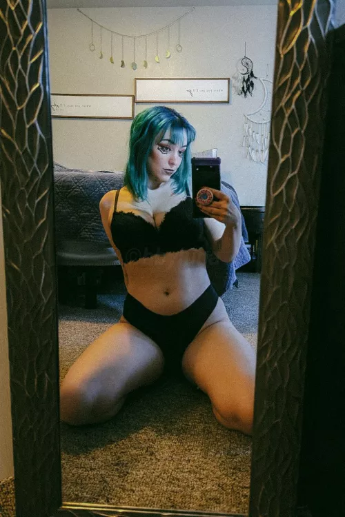 I got sidetracked while getting dressed 😅