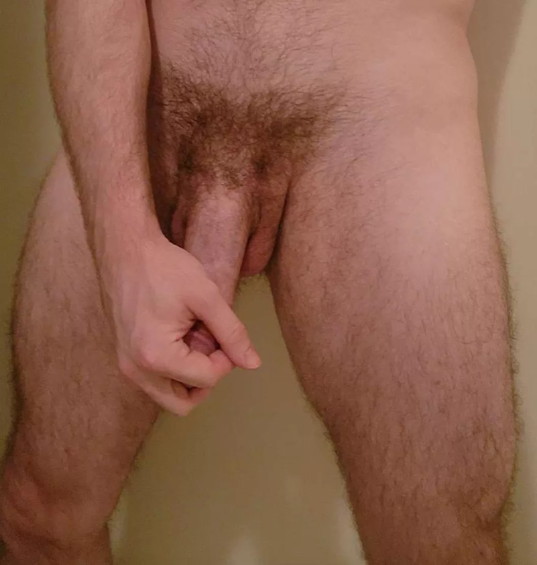 I'm standing in front of you just like this. What are you saying or doing to get me to move this hand? The sluttier the better. 😏🔞