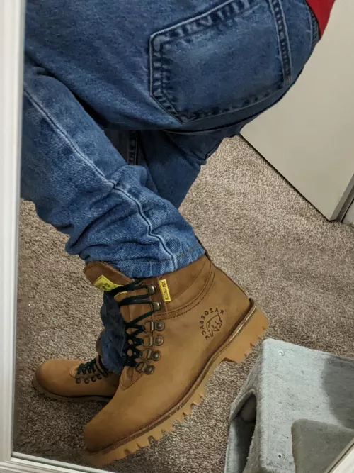 In love for less than $100 thanks Black Friday