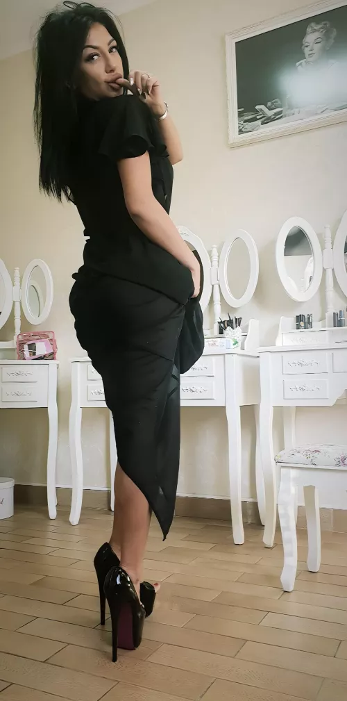 In need of a free task? Pm “💕” for a reward ✨