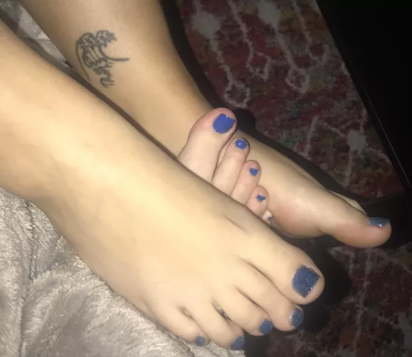 Me and my girlfriends yummy feet. What do you think?