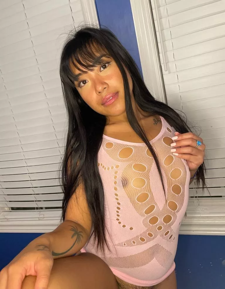 not ashamed to go out in this dress