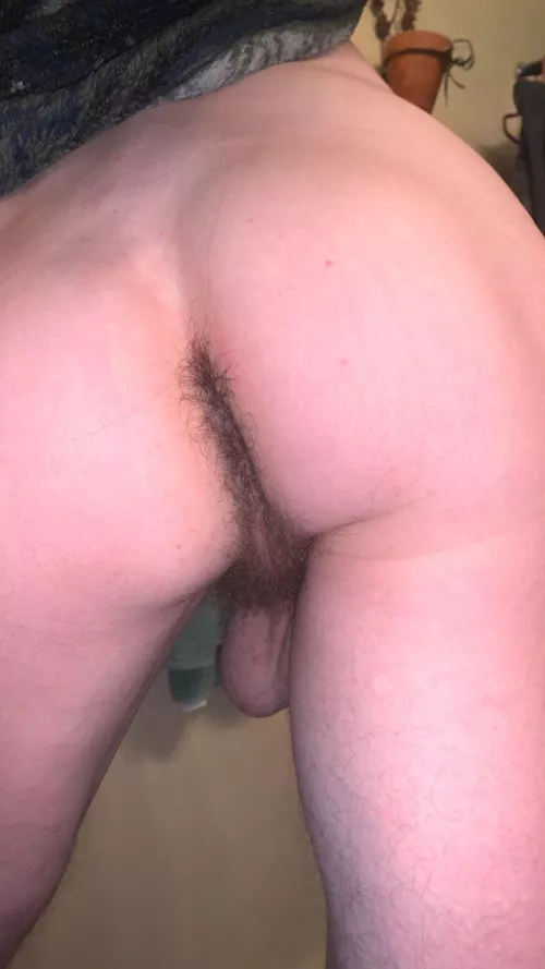 Not the hairiest, but hairy enough 🤭🤭