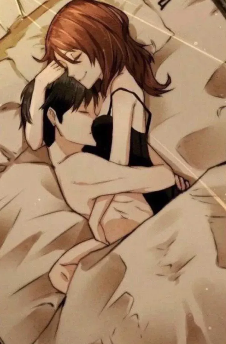 Nothing better in the world than cuddling with mommy at night like this. I feel so safe and comfortable 🥰