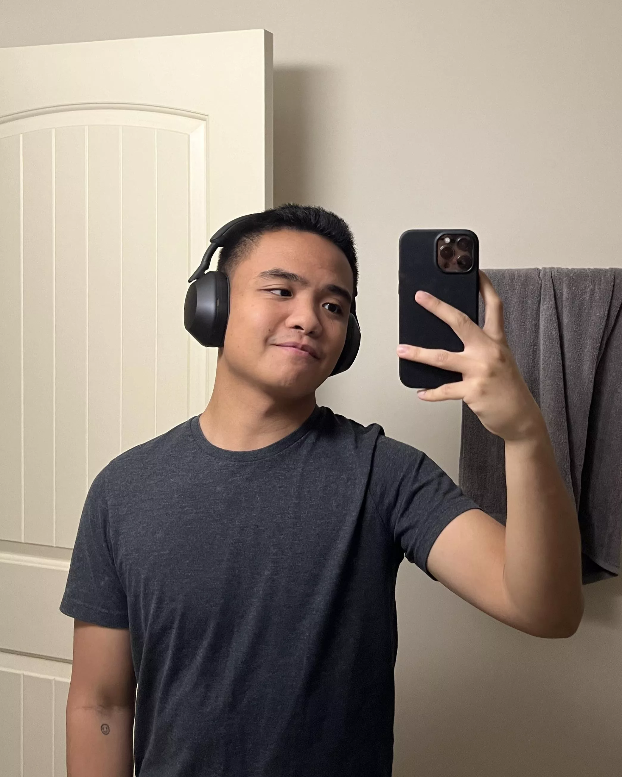 Odd request, but anyone play GamePigeon word games?