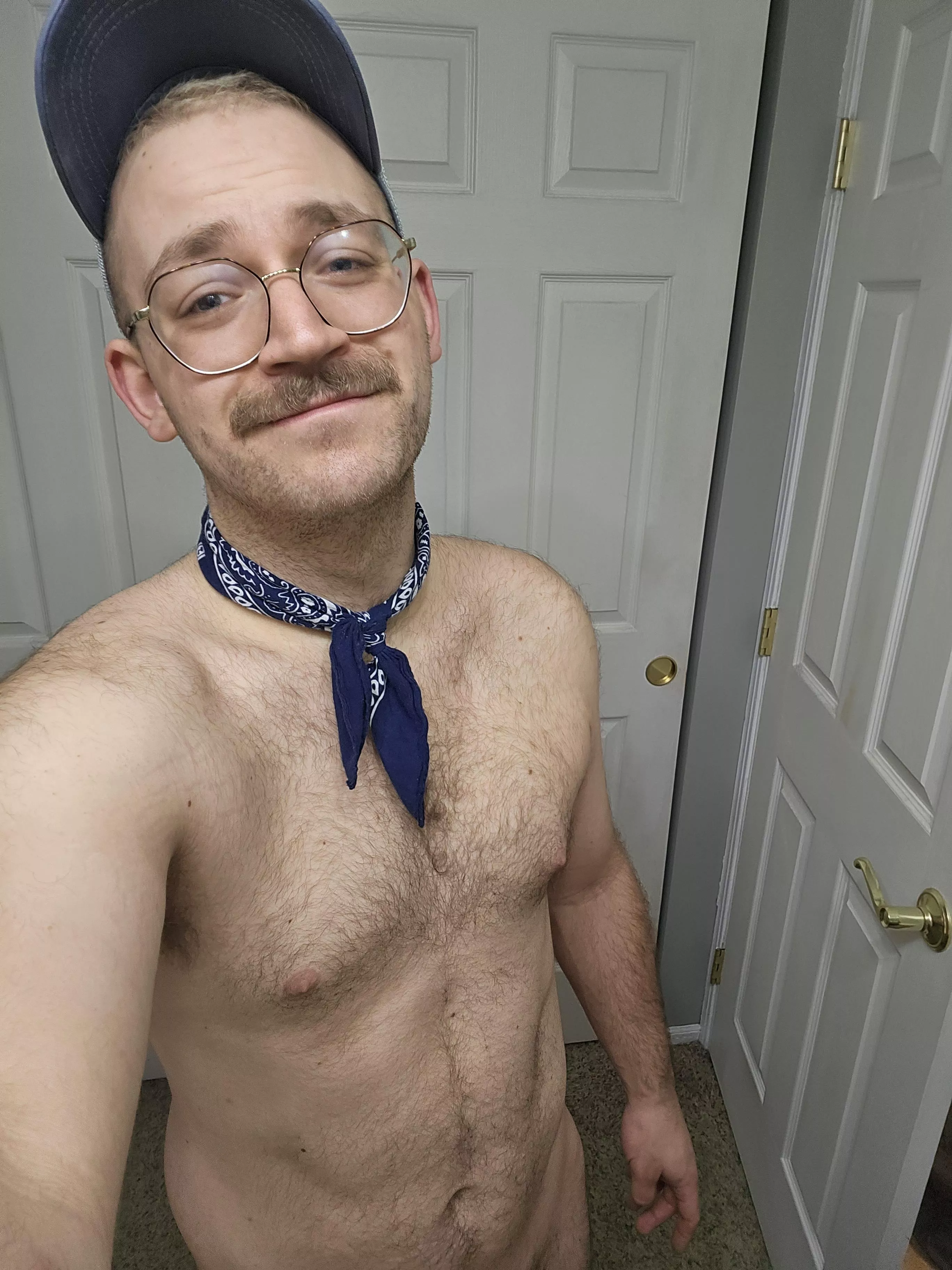 Ready for a warm shower 🚿 and some nice bud 🌿. How do you relax after work?