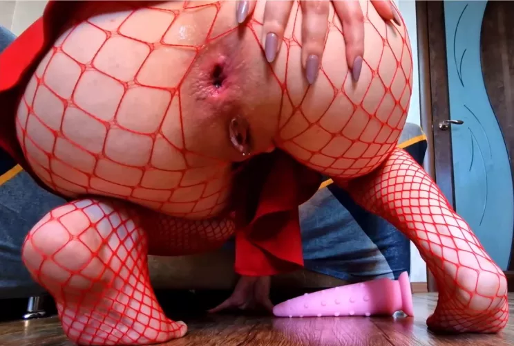 Shredded after riding a dildo hard