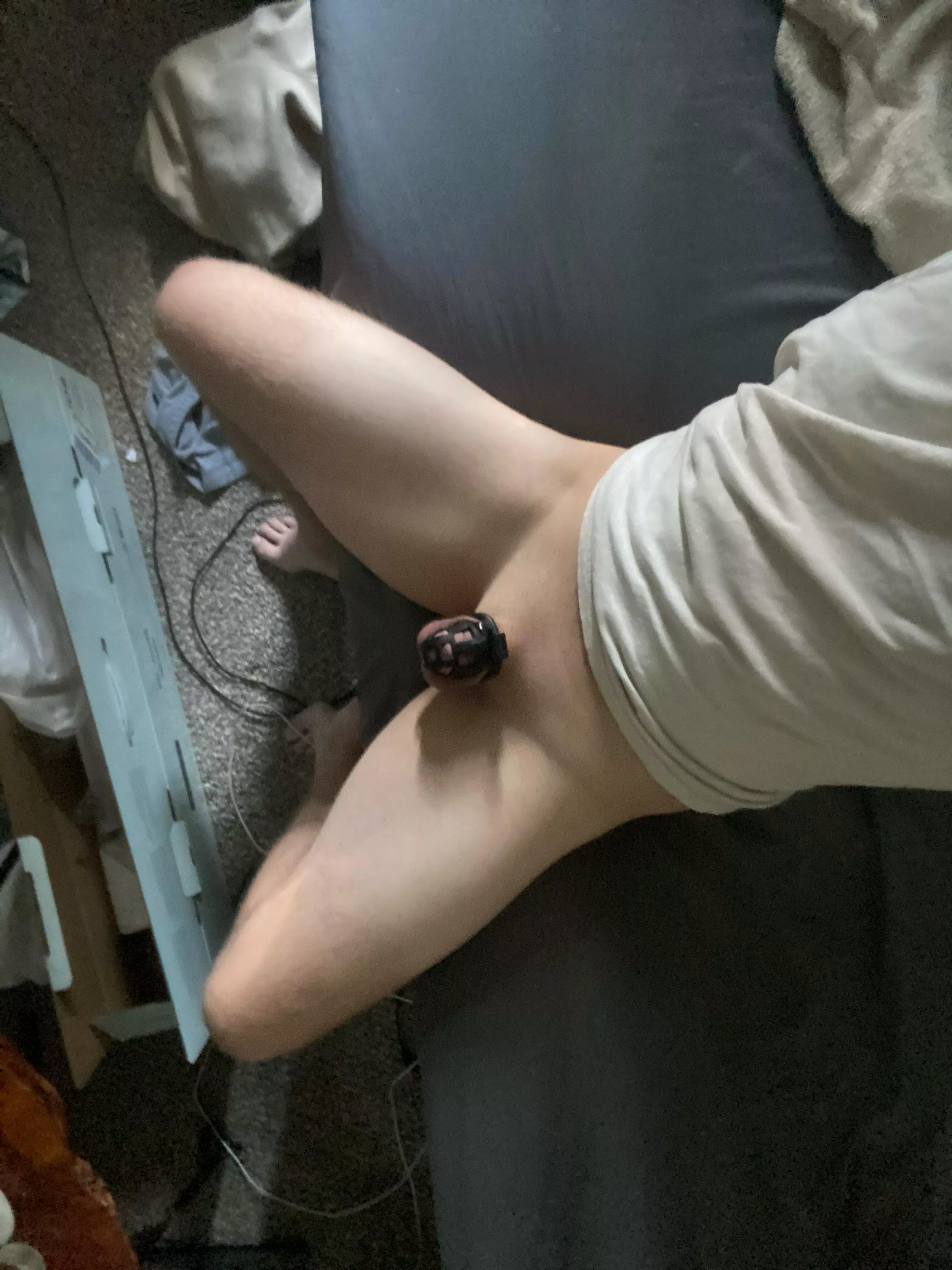 Sissy Cage Challenge Day 3, posting daily