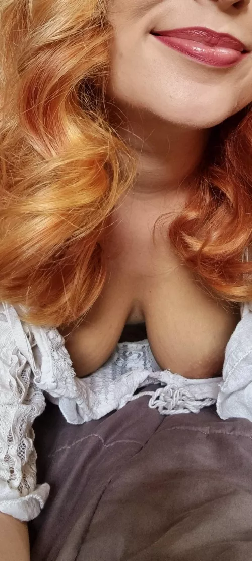 Wanna come in between? ☺️ OC