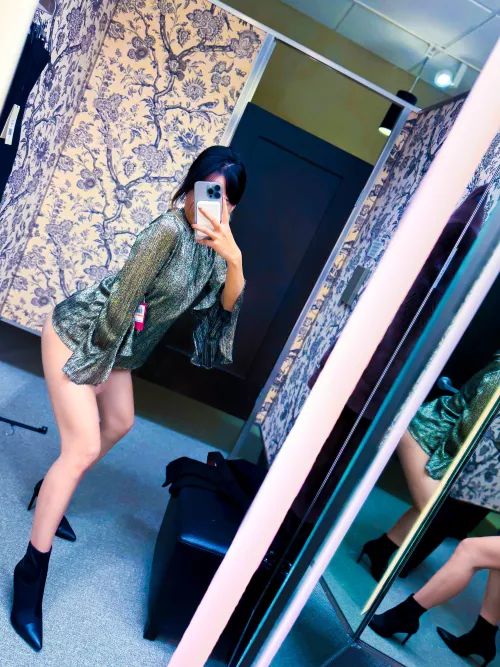 what do you think of this outfit? Can I sit on your lap?