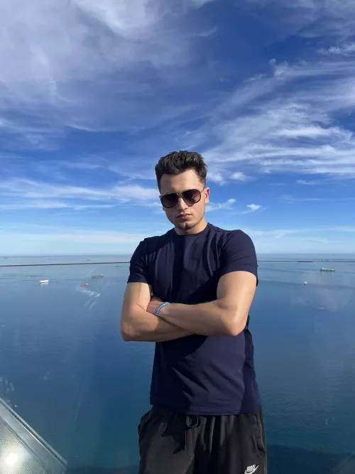 Who’s craving to worship a real alpha?