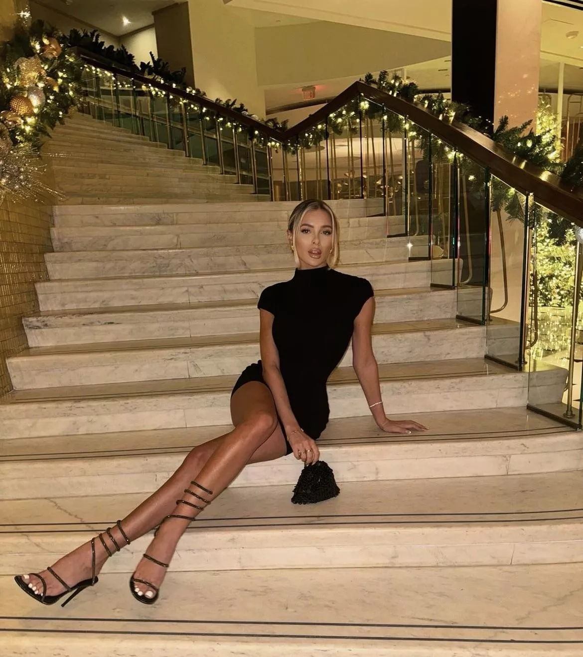 would suck her toes for days