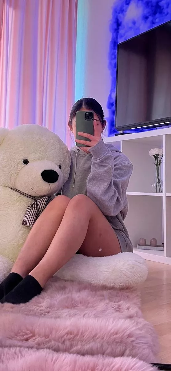 Would u lend me ur sweater?