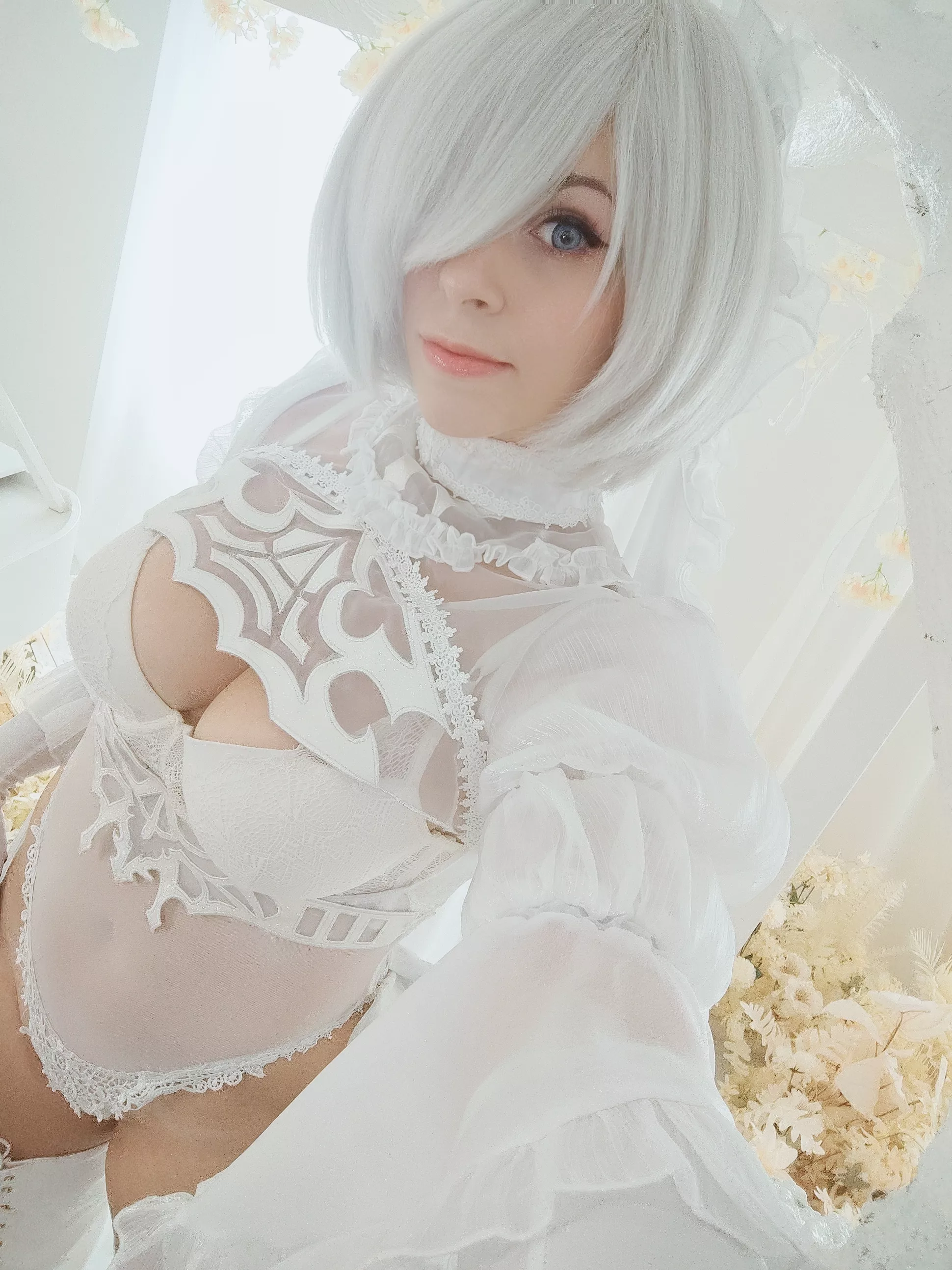 2B white bride cosplay by Yuna Kairi