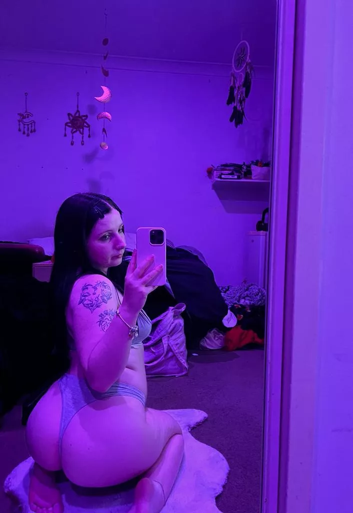 Do these goth soles turn u on..